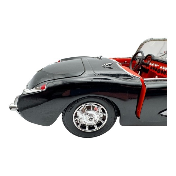 Majorette Chevrolet 1957 Diecast Model Car -‎ 1/18 Scale - Picture 9 of 16